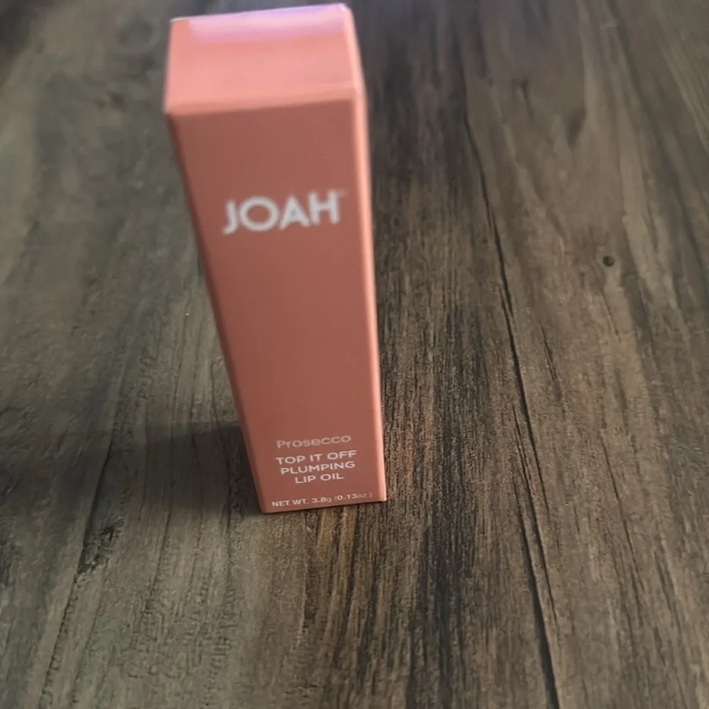 JOAH  Tinting Lip Oil Shade Prosecco